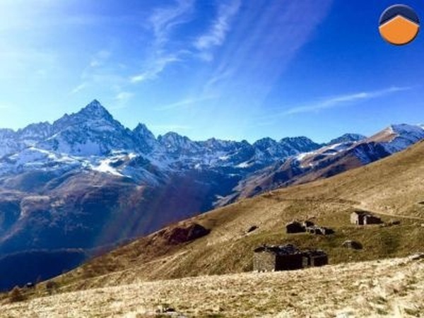 Click here for full details of this property for sale in Val Argentina, Italy.